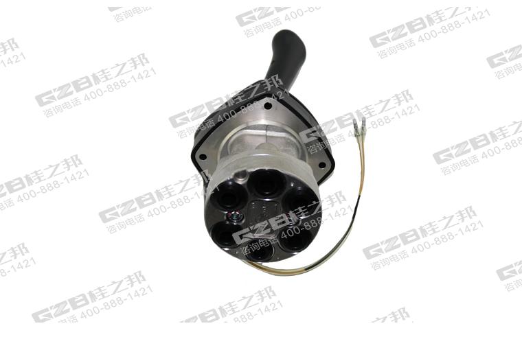 國機(jī)挖掘機(jī)右手閥總成