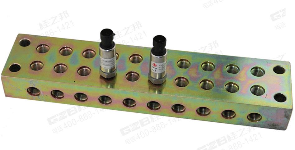 三一挖掘機(jī)配件過(guò)渡塊SY210F.1.4.3-1