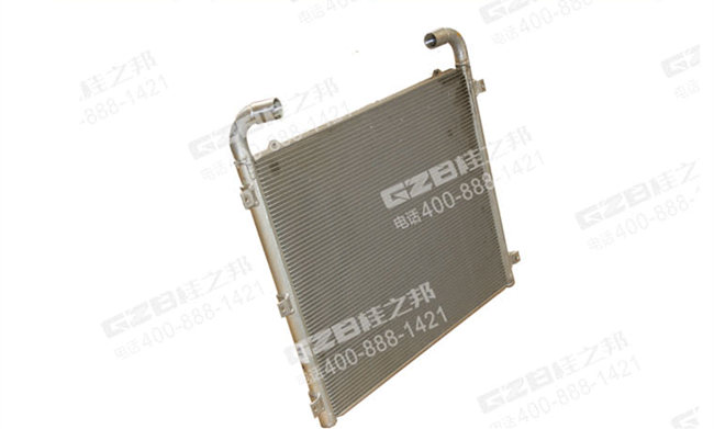 三一挖掘機油散熱器ME440392