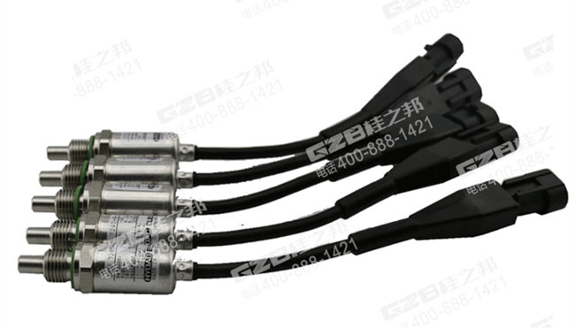 三一135挖掘機(jī)溫度傳感器