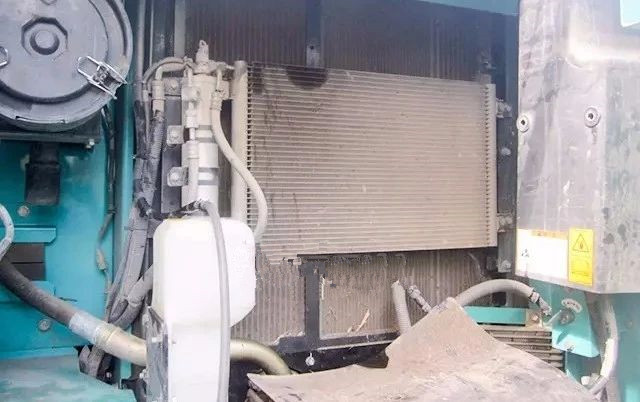 發(fā)動(dòng)機(jī)