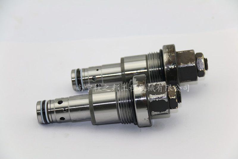 三一235挖掘機(jī)溢流閥總成60082059CCJ